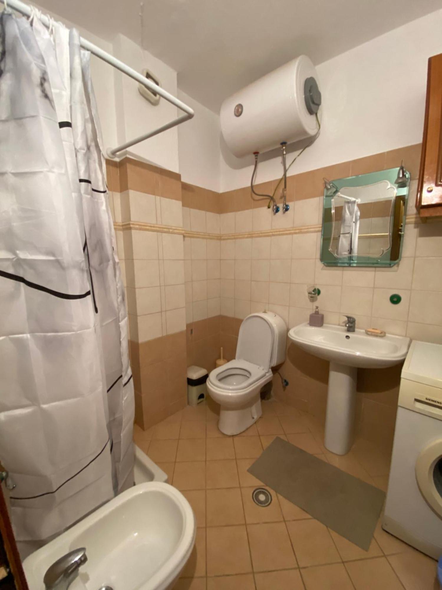 Titi'S Apartment Saranda Bagian luar foto